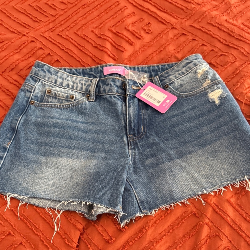 Edikted Scottie Low Rise Denim Shorts.‘size small